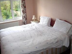 Desk, iron/ironing board, cribs/infant beds, free WiFi - Alpha Milton Guest House (Cambridge)