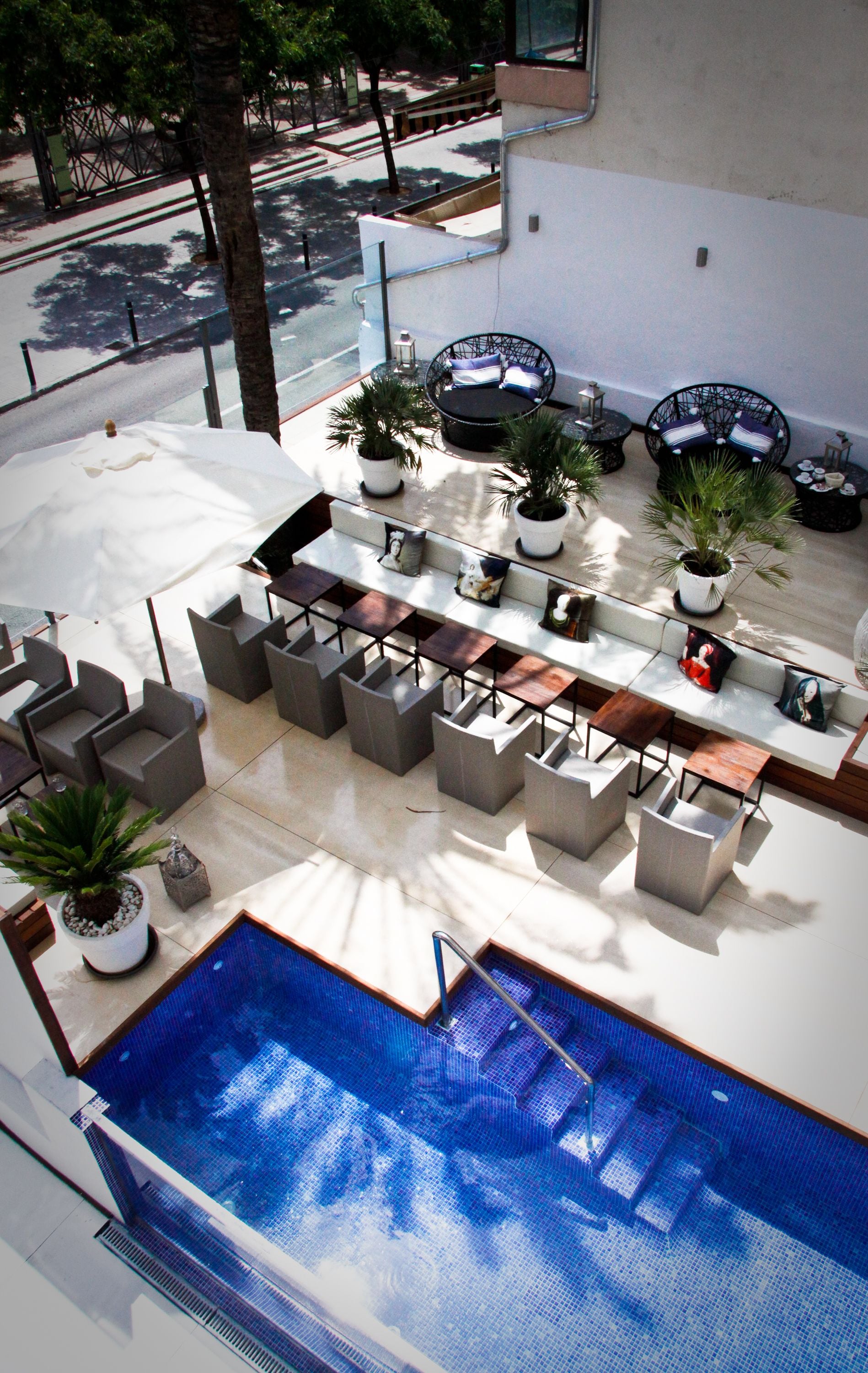 2 piscinas al aire libre, tumbonas