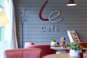 Bar (on property) - Hotel Campanile Dijon - Congrès - Clémenceau (Dijon)