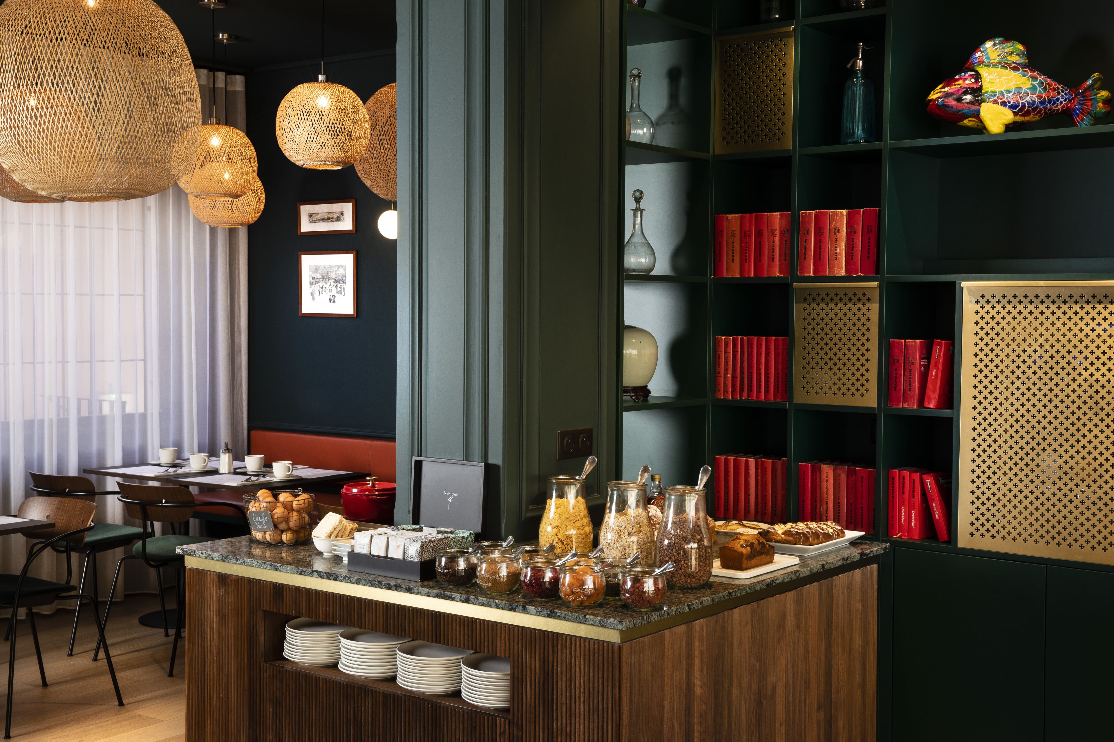 daily buffet breakfast (eur 18 per person)