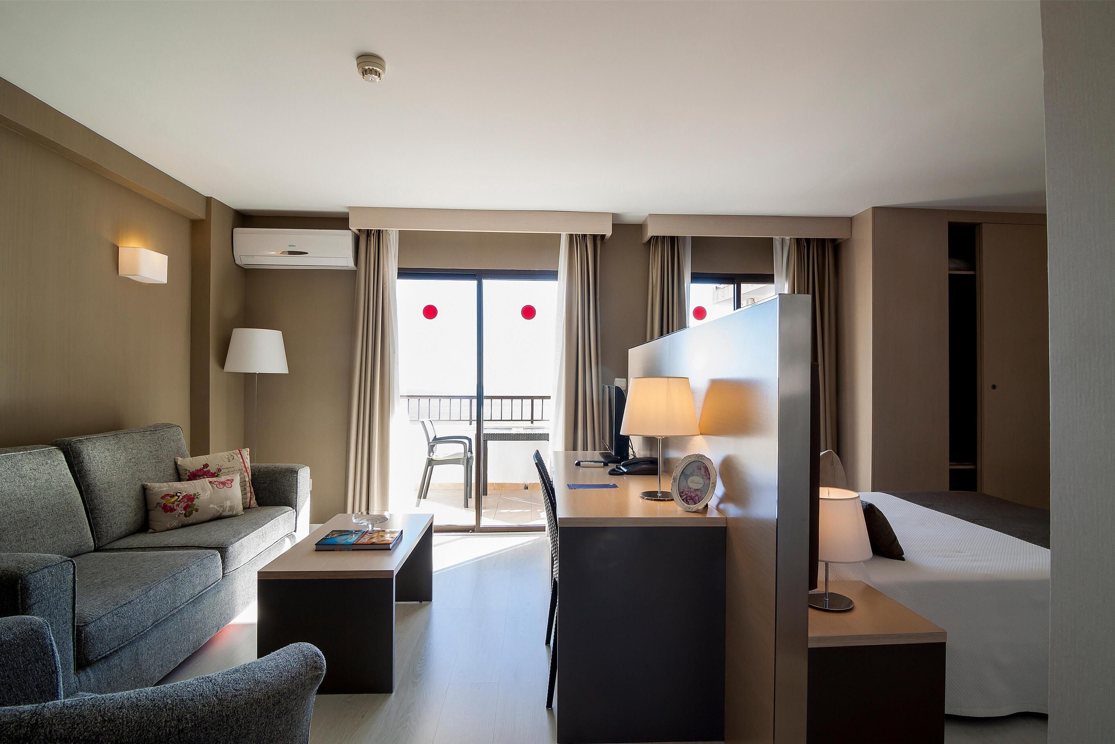 1 bedroom, memory-foam beds, minibar, in-room safe