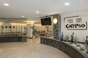 Bar (on property) - Medplaya Hotel Calypso (Salou)