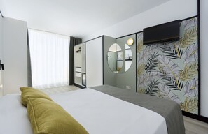 In-room safe, free WiFi, bed sheets - Medplaya Hotel Calypso (Salou)