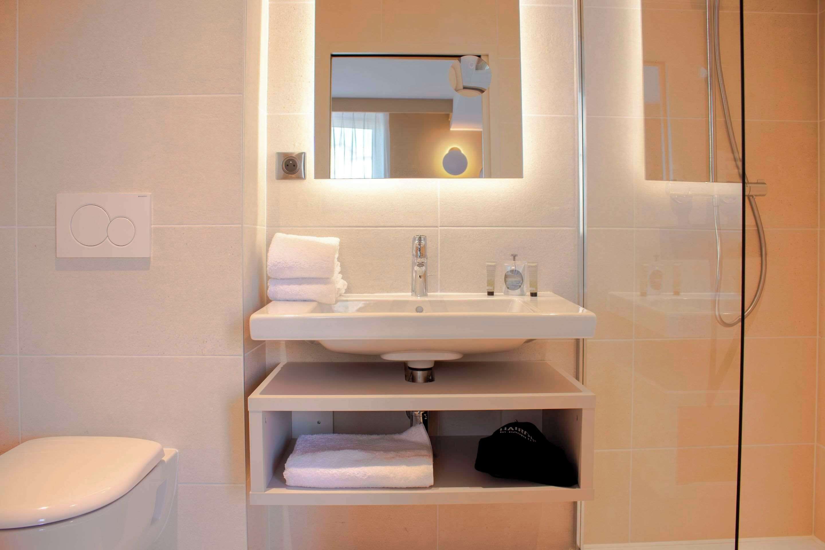 Foto - Brit Hotel Limoges Centre Gare - Hotel & Spa
