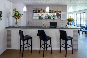 Bar (en la propiedad)