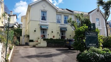 Bagian depan properti