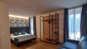 Room - Hotel Touring Gardone Riviera (Gardone Riviera)