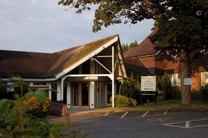 Property entrance - St Leonard's Hotel by Greene King Inns (Ringwood)