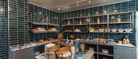 Daily buffet breakfast (DKK 109 per person)