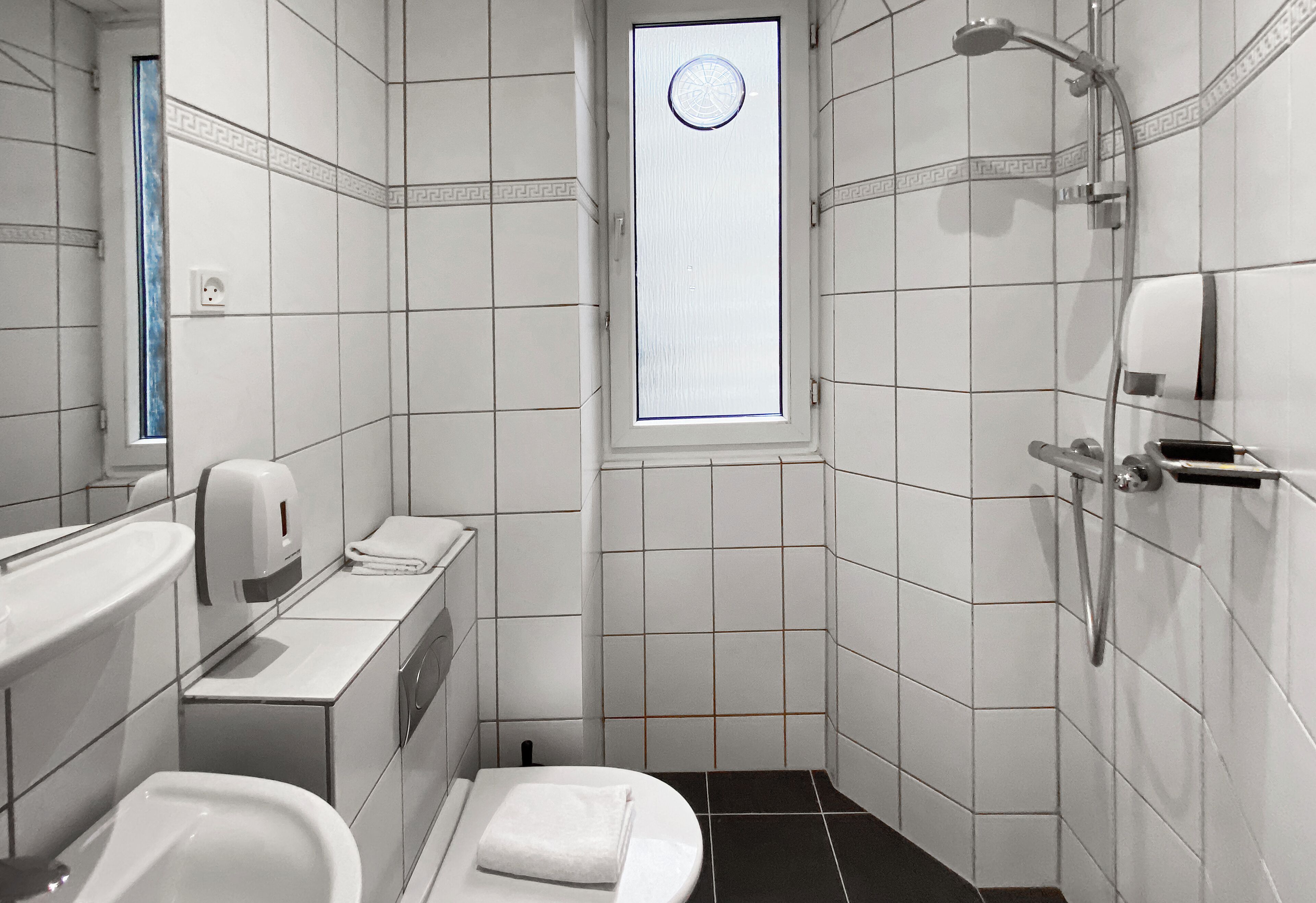 standard single room, private bathroom | bathroom | hair dryer, towels