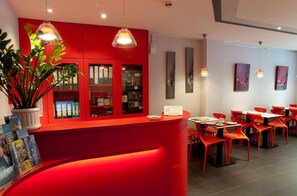 Reception - Hotel des Arts (Strasbourg)