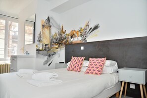 Classic Double Room, 1 Double Bed | Desk, iron/ironing board, free WiFi, bed sheets - Hotel des Arts (Strasbourg)