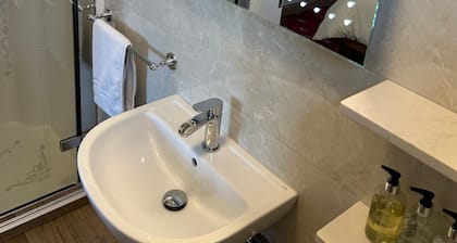 Oakwood B&B Heathrow