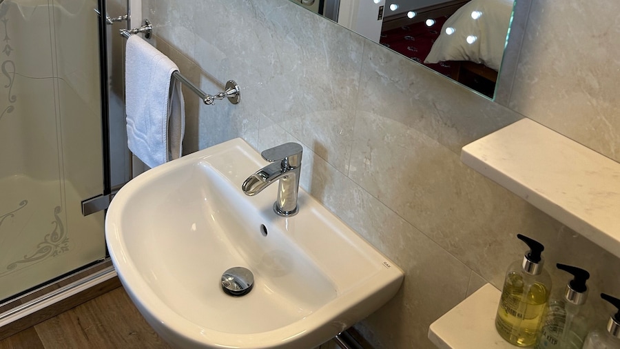 Oakwood B&B Heathrow