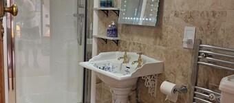Oakwood B&B Heathrow