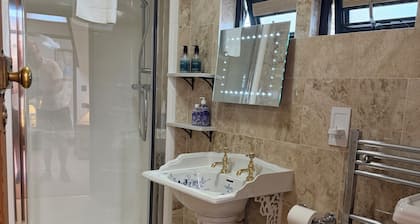 Oakwood B&B Heathrow