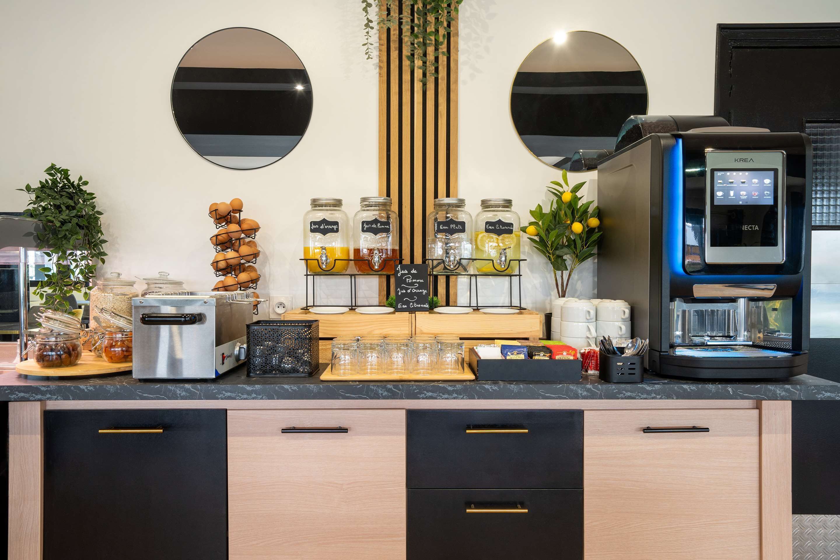 Daily buffet breakfast (EUR 8.90 per person)