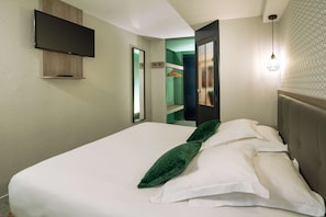Chambre Standard, 1 grand lit, non-fumeur | Bureau, lit de bébé (gratuit), accÚs au Wi-Fi (inclus), literie fournie