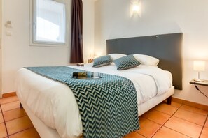 In-room safe, blackout curtains, soundproofing, iron/ironing board