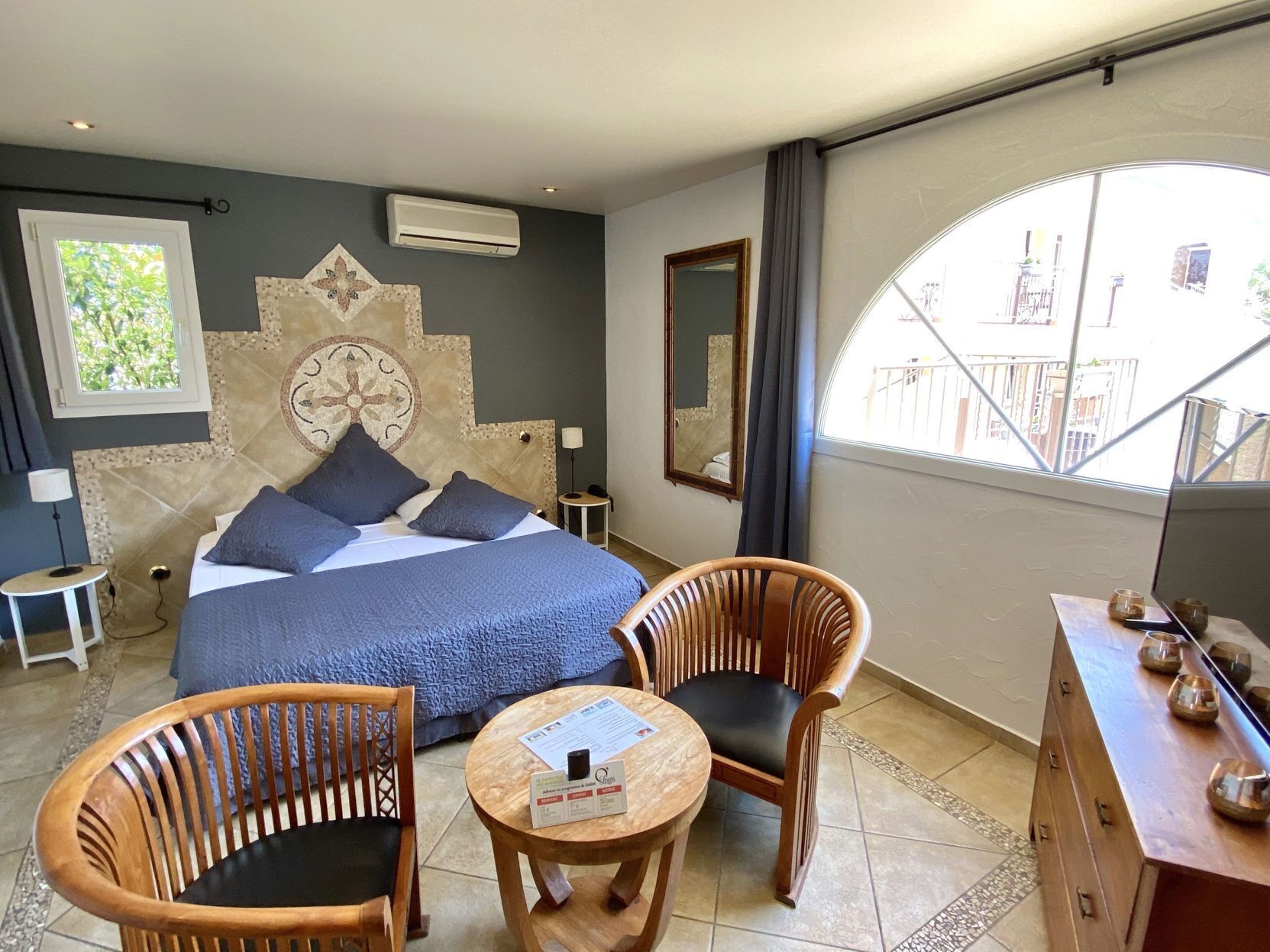 In-room safe, blackout curtains, soundproofing, iron/ironing board
