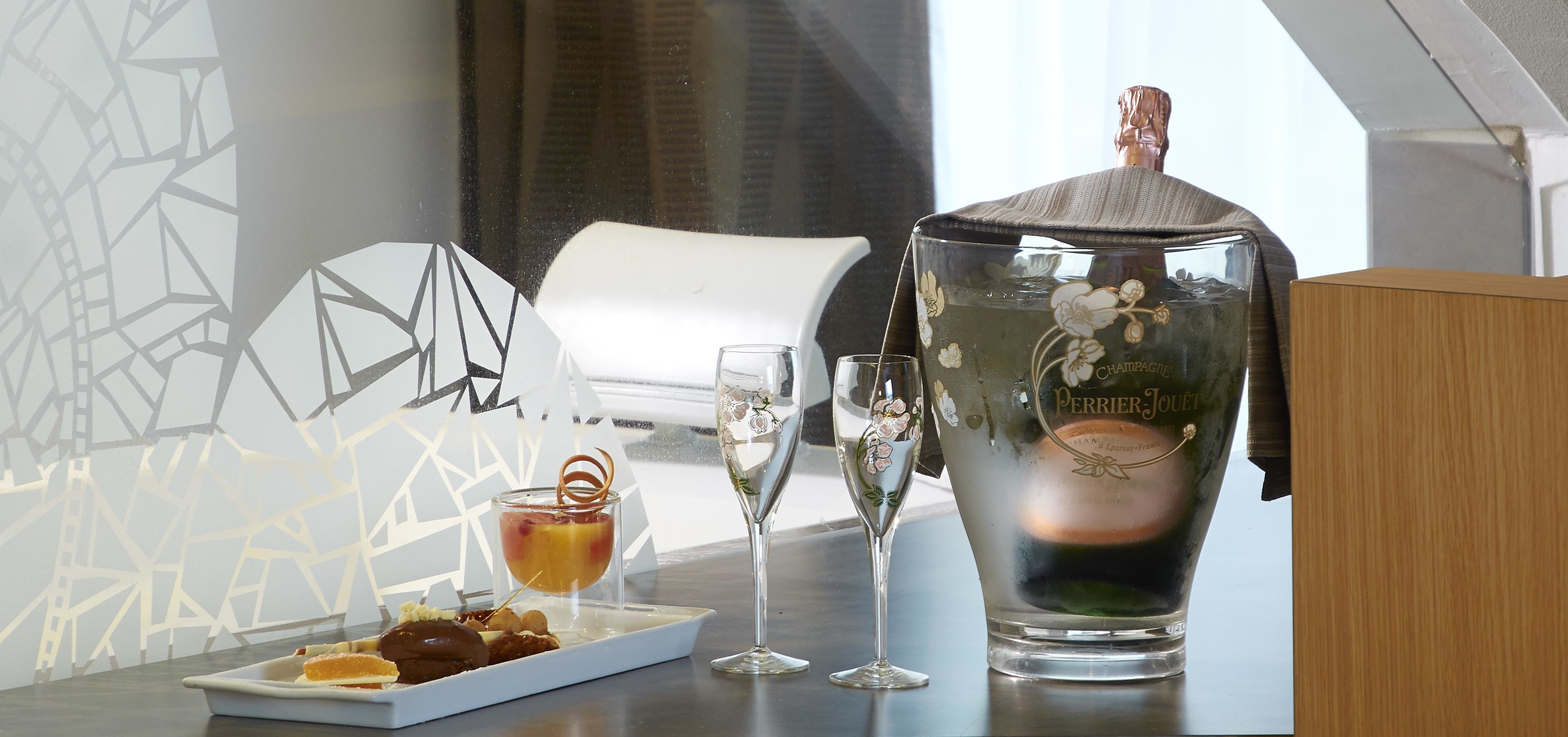 room service – dining