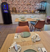 Desayuno buffet todos los días (con cargo)