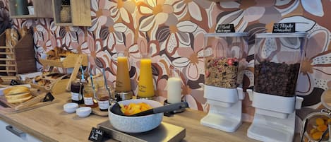 Daily buffet breakfast (EUR 10 per person)