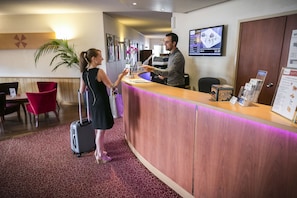 Reception - Brit Hotel Rennes - Le Castel (Rennes)