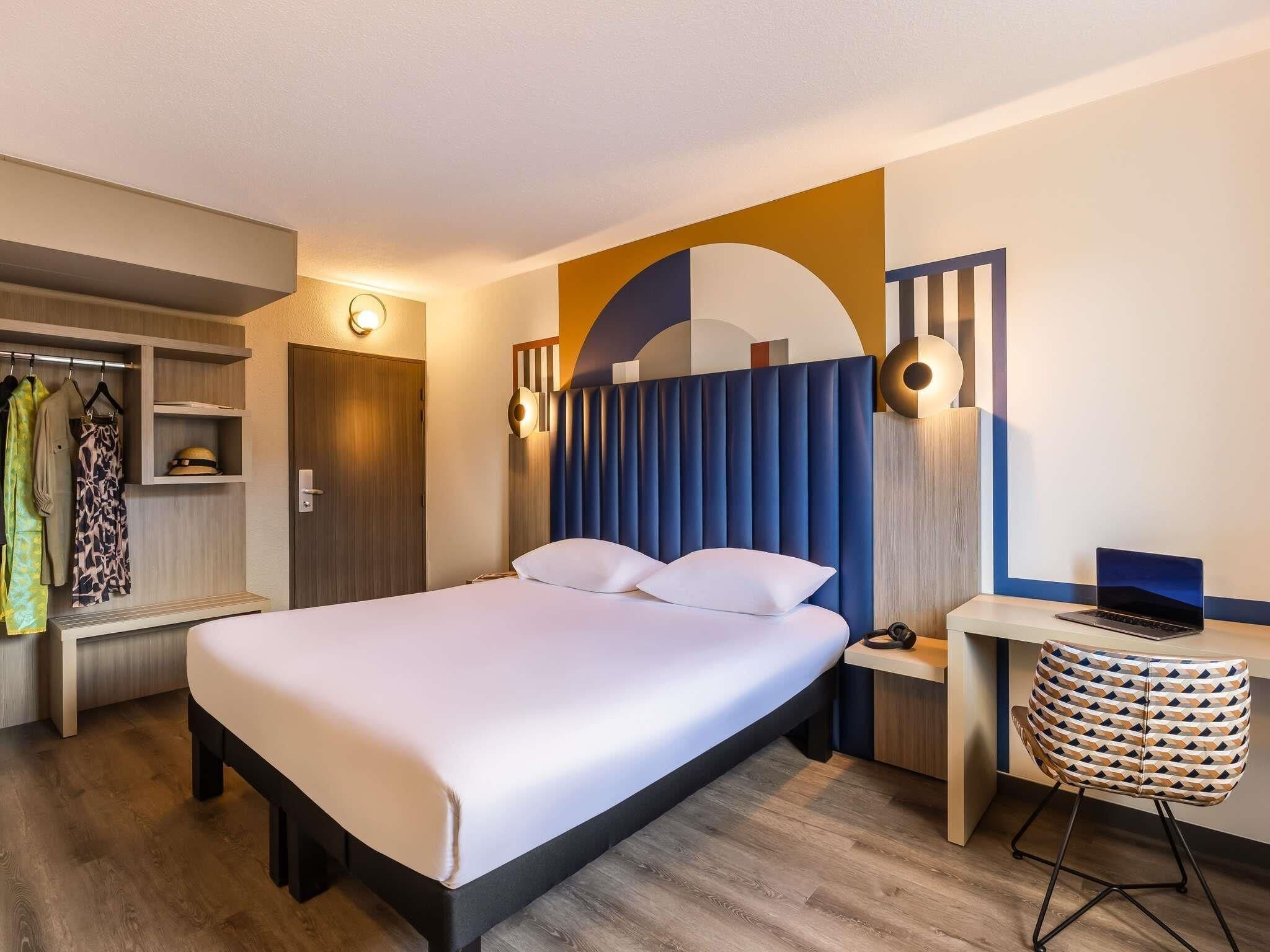1 chambre, bureau, chambres insonorisées, fer et planche à repasser