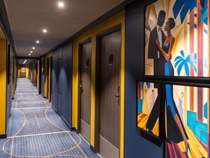 Camera familiare, 1 letto matrimoniale con divano letto | 1 camera, una scrivania, insonorizzazione, ferro/asse da stiro