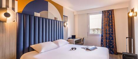 1 bedroom, desk, soundproofing, iron/ironing board