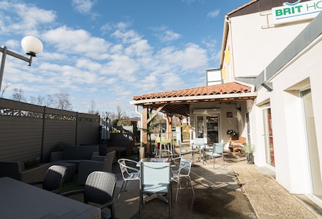 Exterior. Brit Hotel Confort Foix