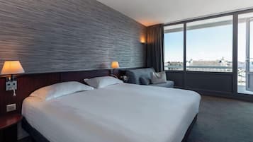 Superior Room, 1 Double Bed | 1 bedroom, desk, laptop workspace, soundproofing