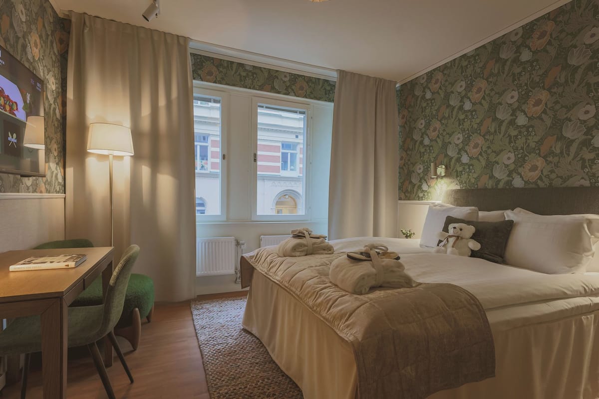 Premium Double Room | Ofnæmisprófaður sængurfatnaður, míníbar, öryggishólf í herbergi