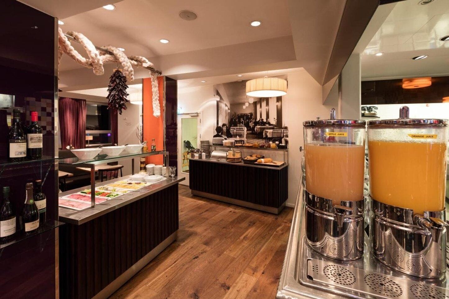 Se sirven desayunos, comidas y cenas 