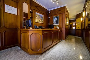 Reception - Hotel Mediante (Ribadeo)