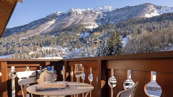 In-room safe, individually decorated, desk, blackout curtains