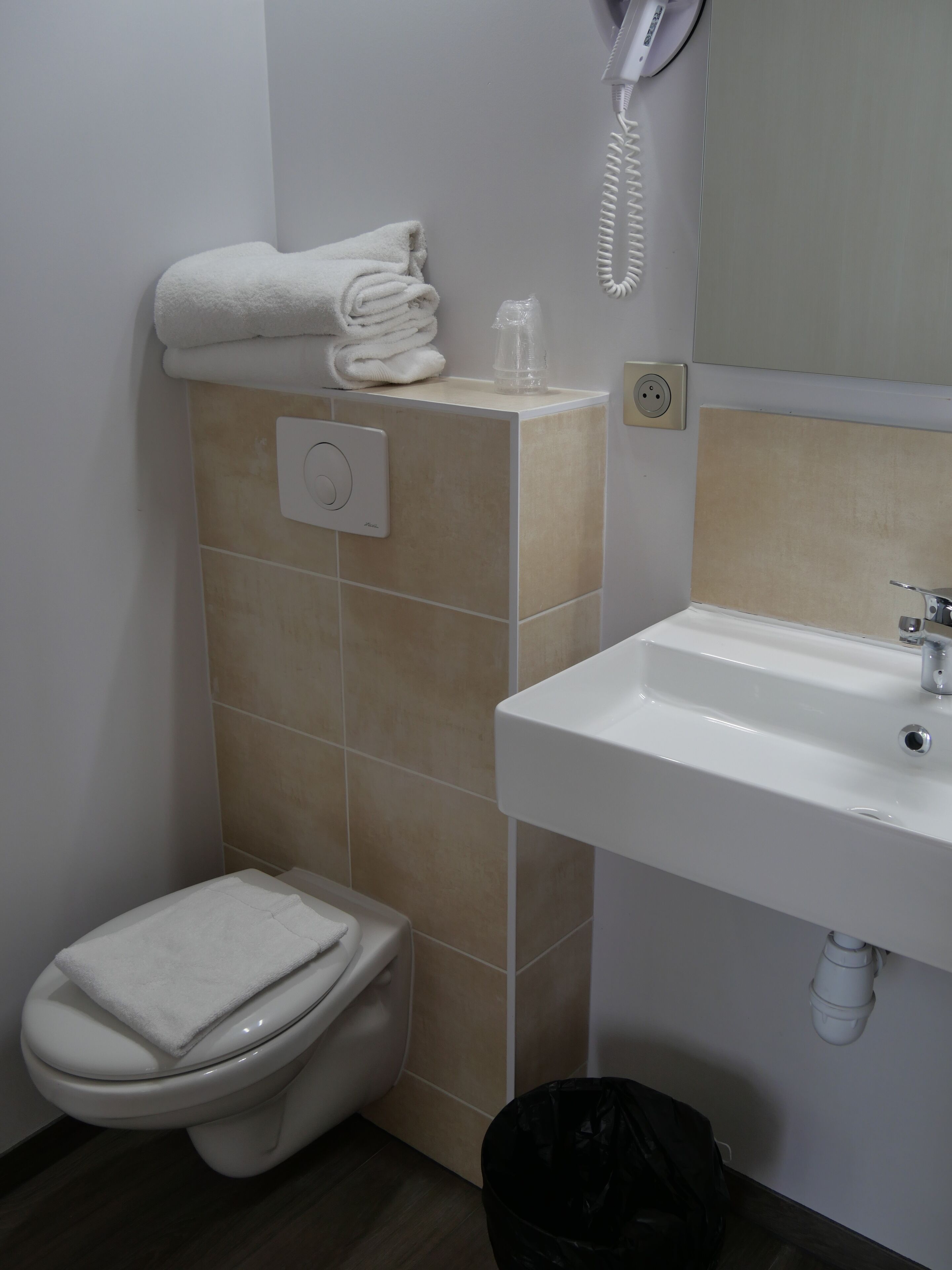 Photo - Cit'Hotel Escatel