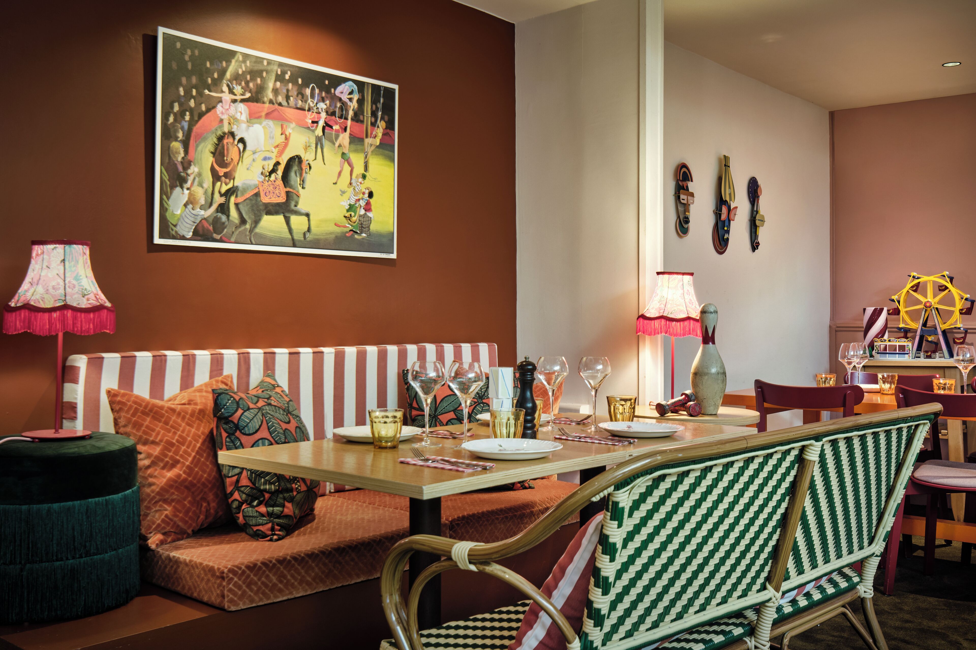 breakfast, lunch, dinner served; french cuisine