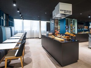 Free daily full breakfast  - ibis Styles Deauville Centre (Deauville)