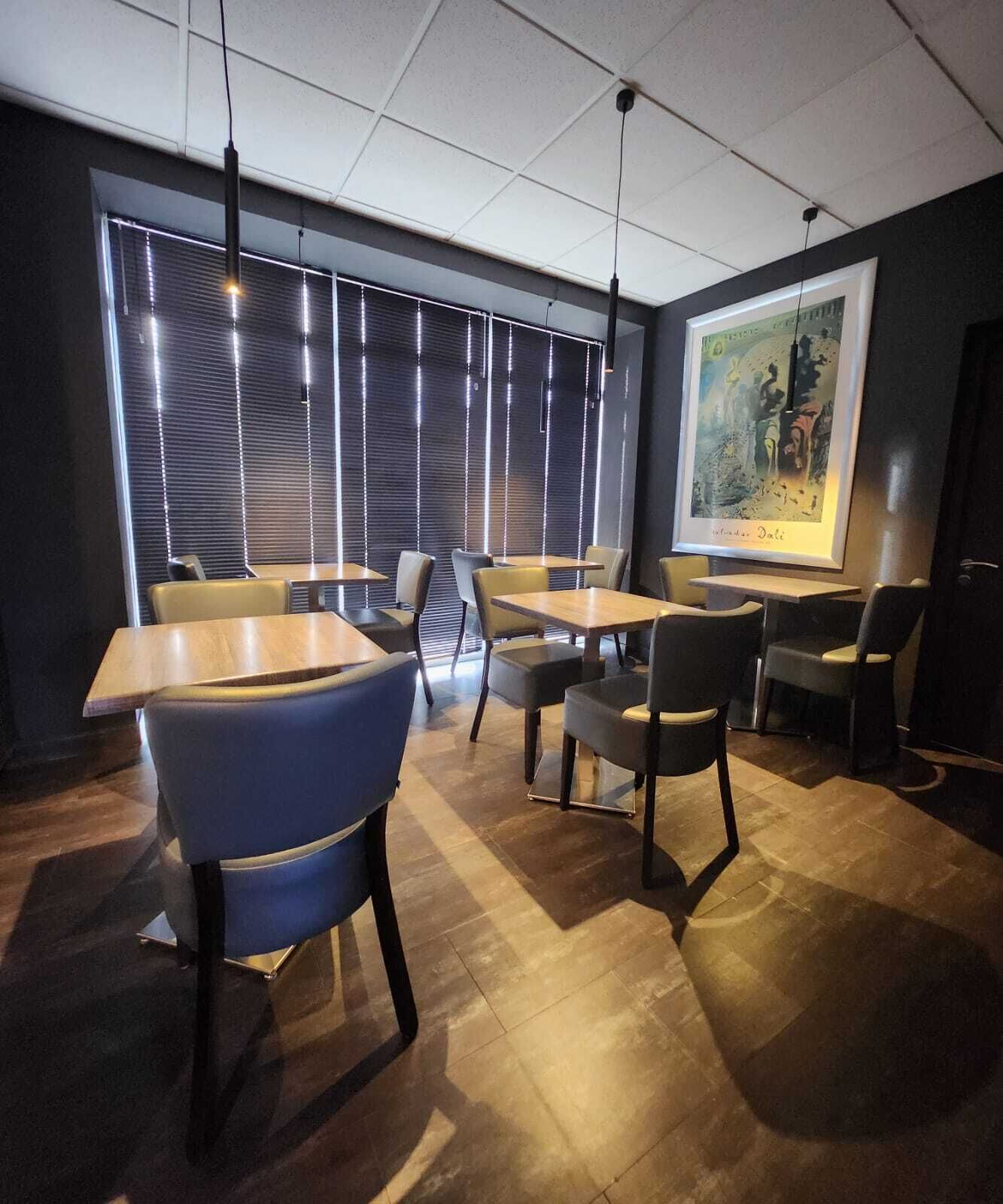 daily buffet breakfast (eur 11 per person)