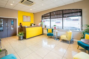 Lobby - Mehfil Hotel (Southall)