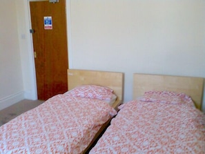 Twin Room, Shared Bathroom