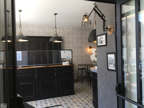  Logis Hôtel & Appartements Le Florence (2)
