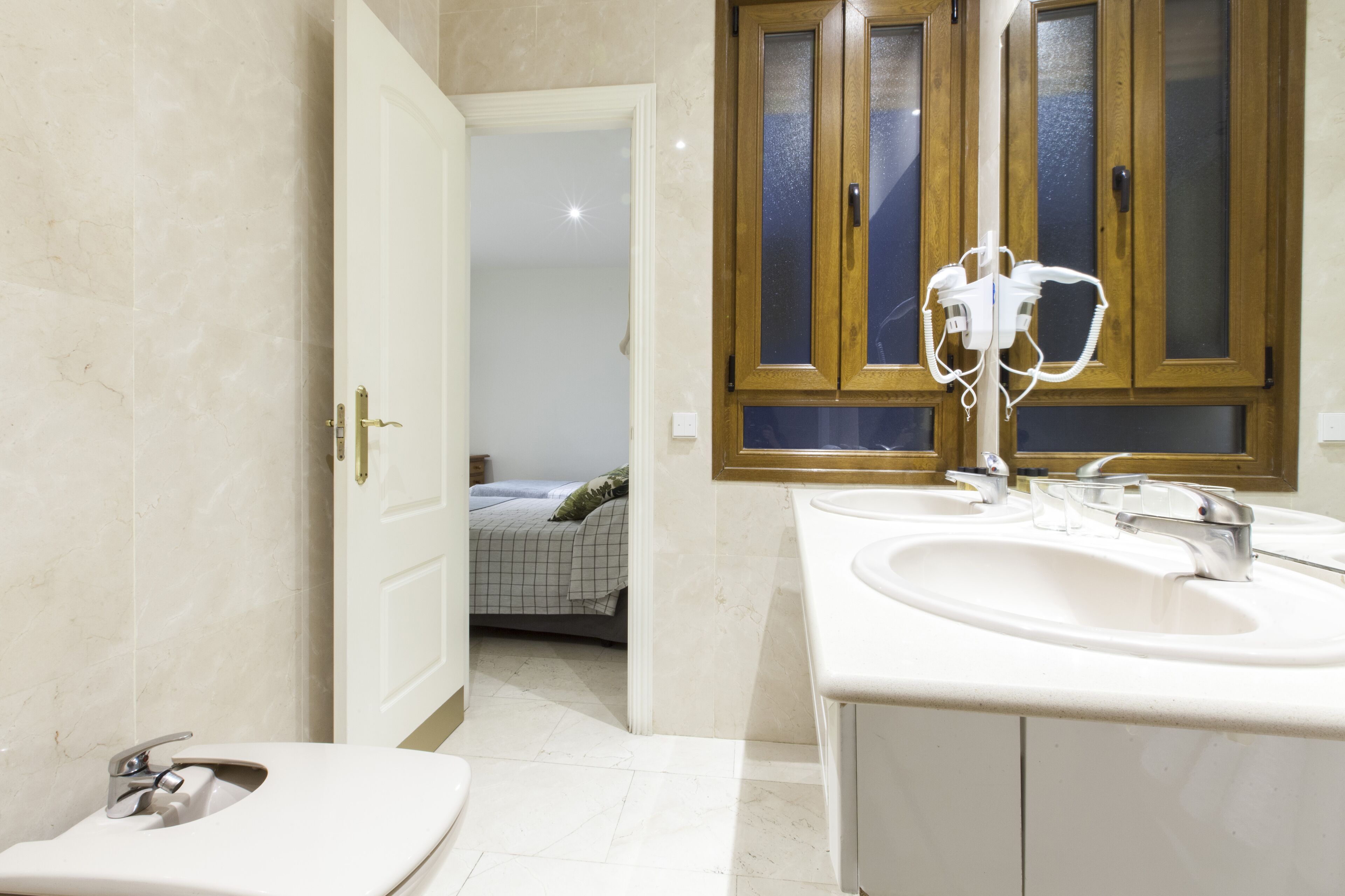 Photo - Hostal Castilla II Puerta del Sol