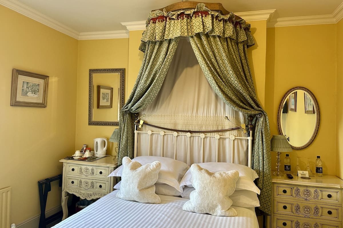 Superior tweepersoonskamer, en-suite badkamer (Helena Room) | Gratis wifi
