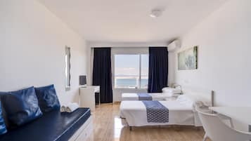 1 bedroom, in-room safe, desk, laptop workspace