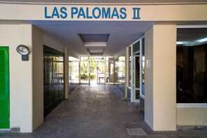 Interior entrance - Las Palomas Apartments Econotels (Calvia)