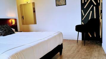 Superior Double Room | Premium bedding, desk, iron/ironing board, free WiFi
