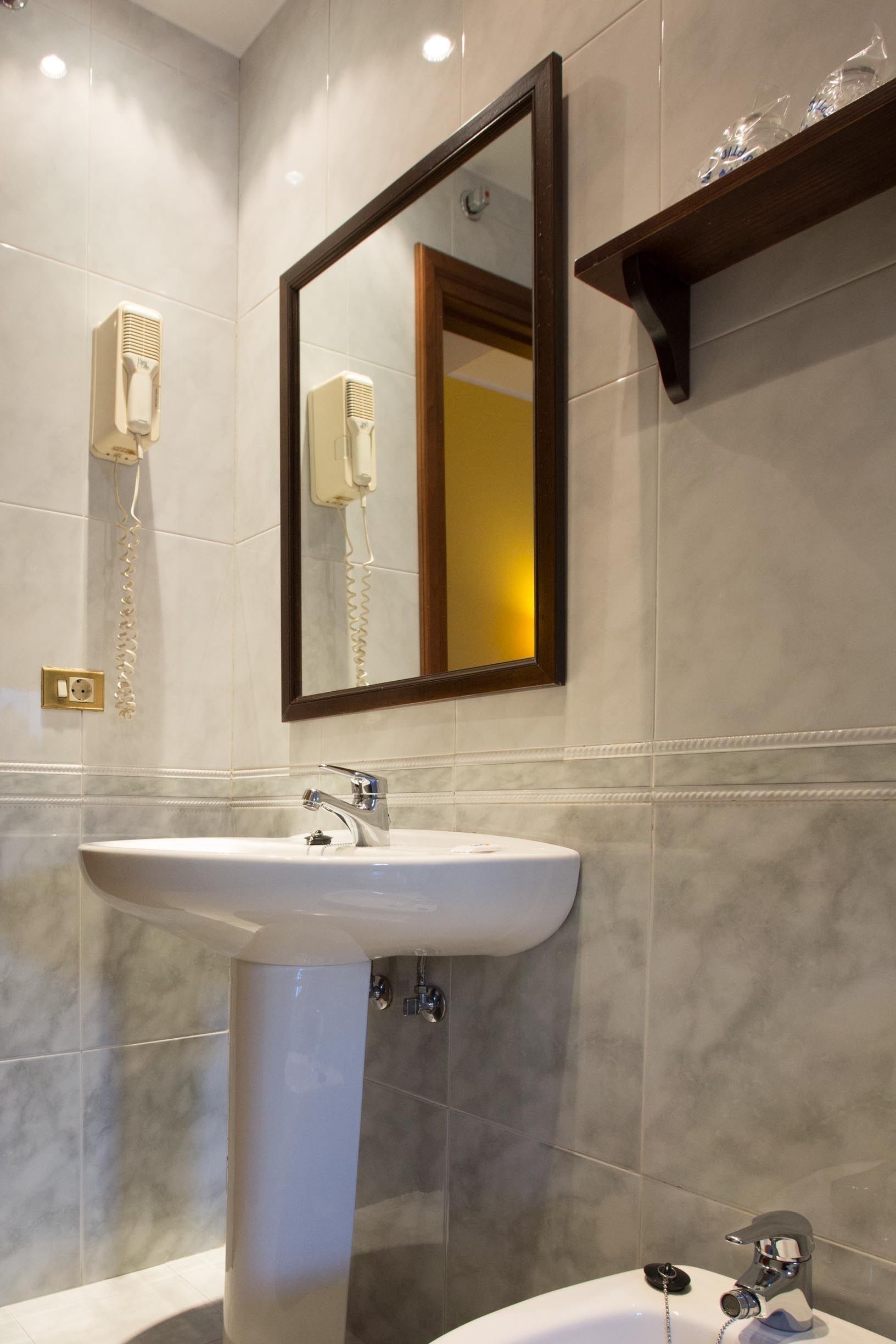 double room | bathroom | deep-soaking bathtub, free toiletries, hair dryer, bidet